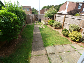 15 Almond Grove rear garden